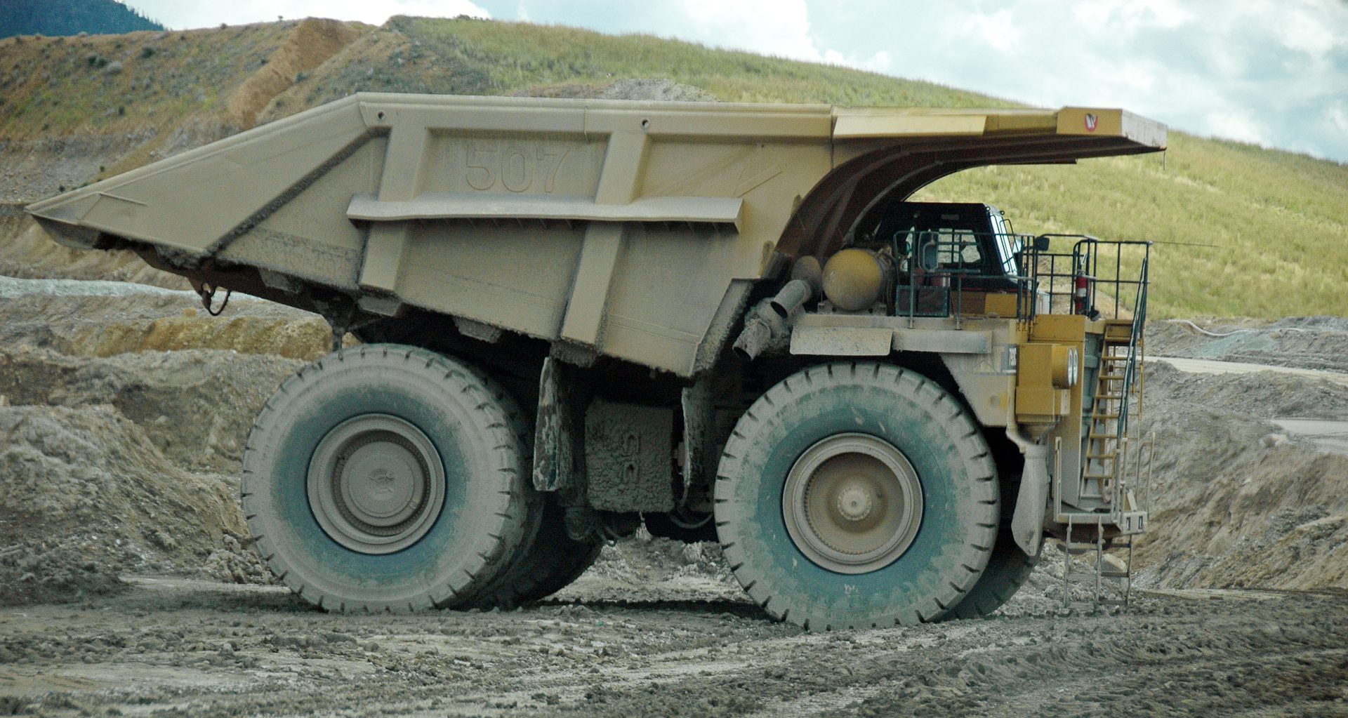 Camion minier sur un site d'exploitation SOUTOURA