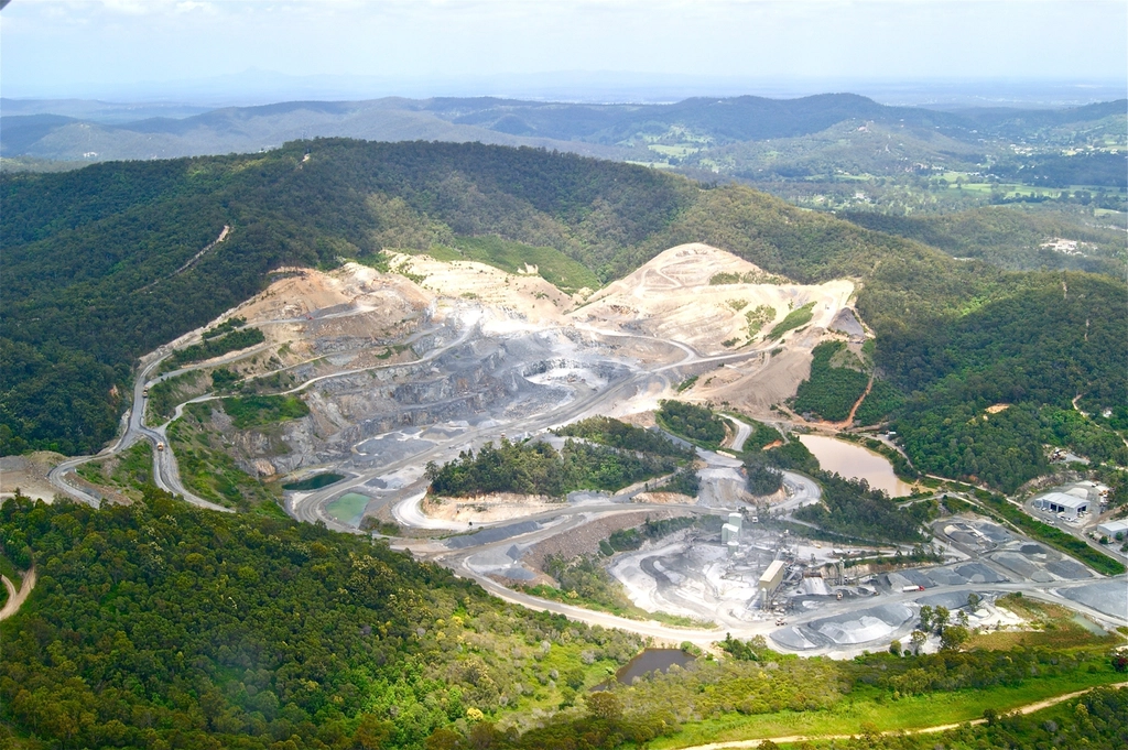 Mines & Carrières